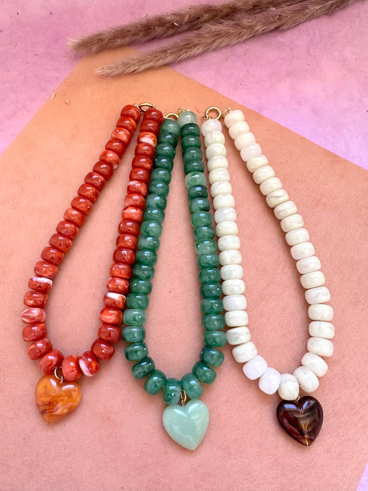 Collier de perles CLAUDIE – Collier cœur coloré fait main-Colliers-Camilmari Bijoux-Camilmari Bijoux.