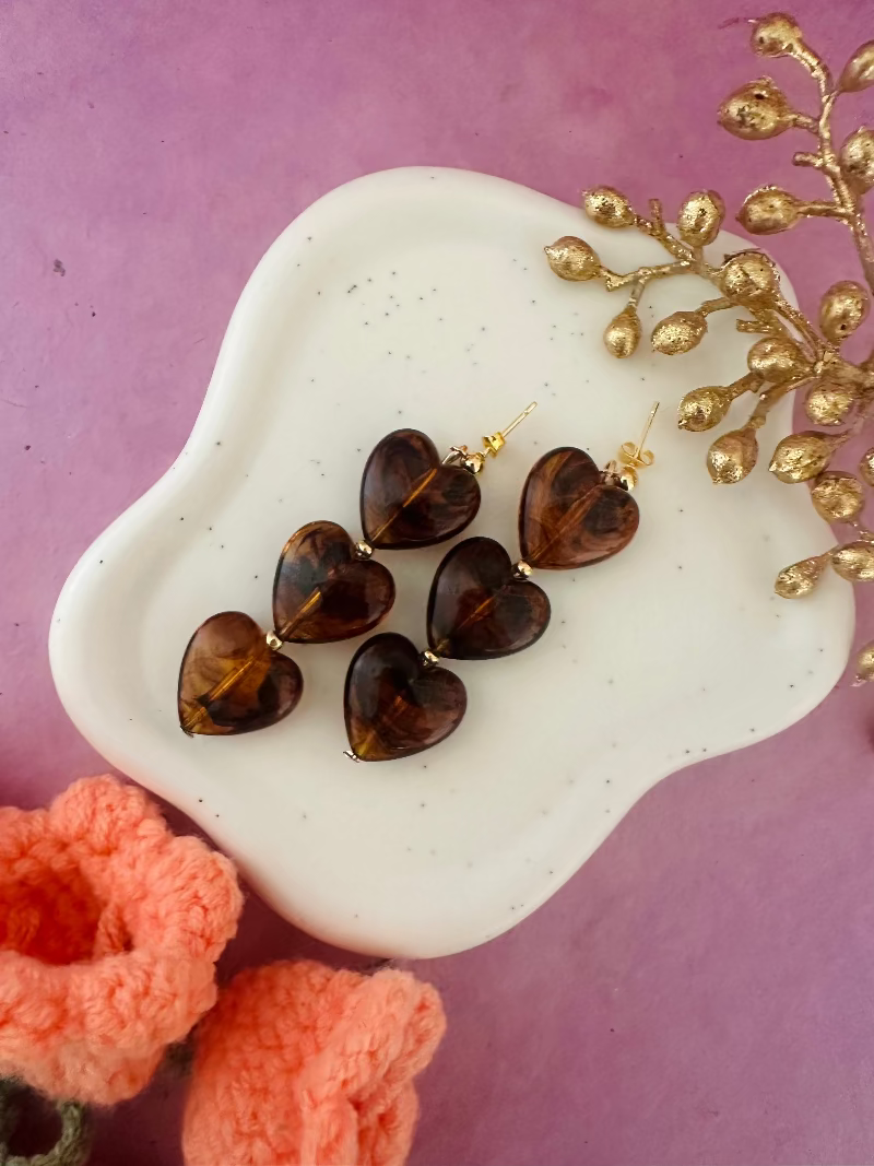 Boucles d oreilles trois coeurs Sarah coloris brun ambre - Camilmari Bijoux