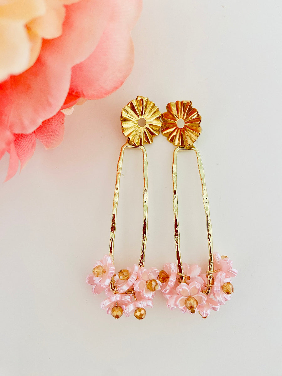 Boucles oreilles fleurs rose effet nacre SAKURA - Camilmari Bijoux