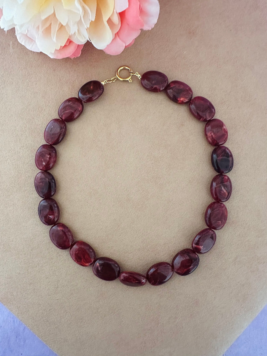 Collier de perles ovales Olivia coloris rouge bordeaux - Camilmari Bijoux