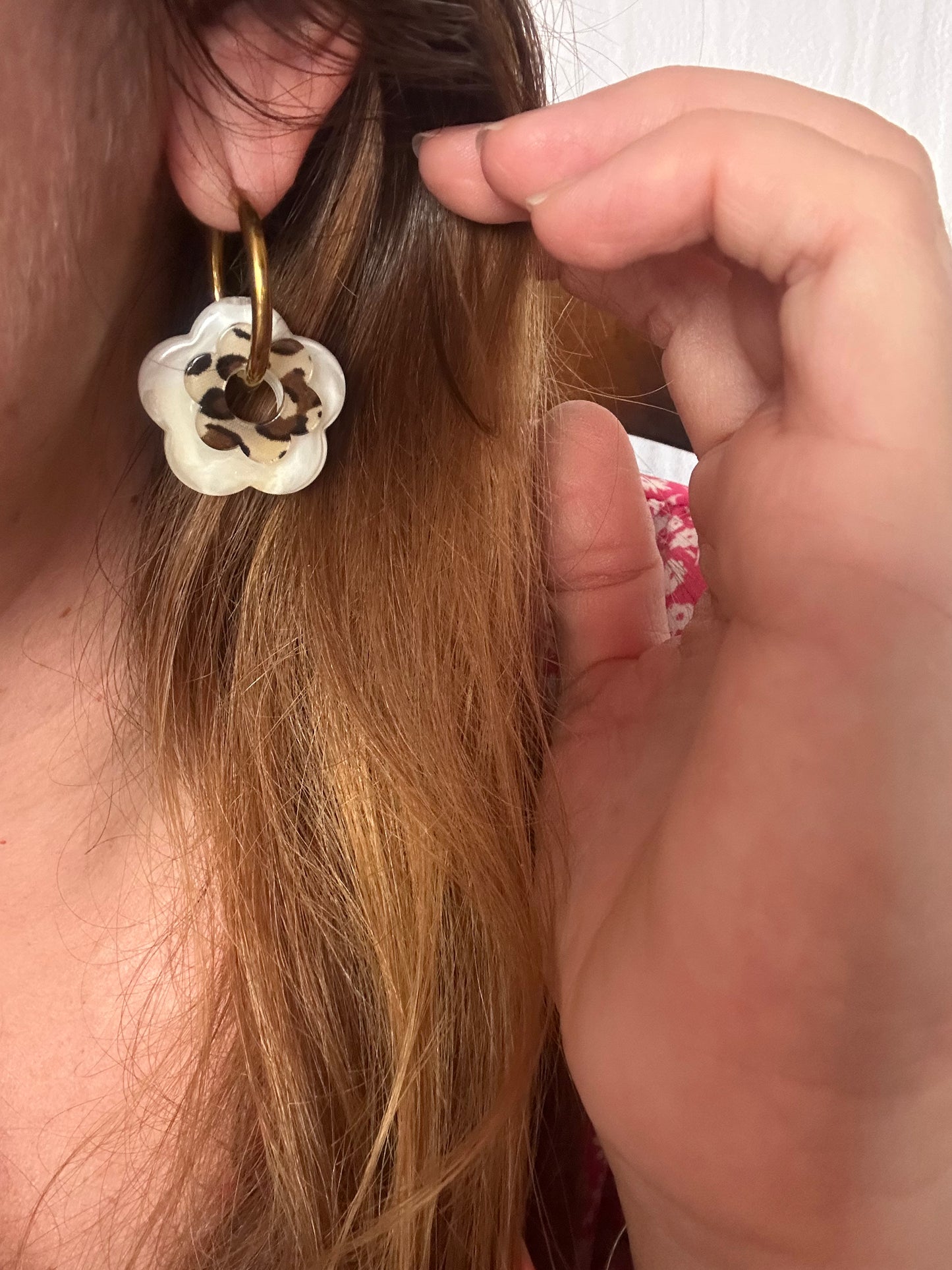 Créoles SOFIANA à doubles fleurs colorées et interchangeables