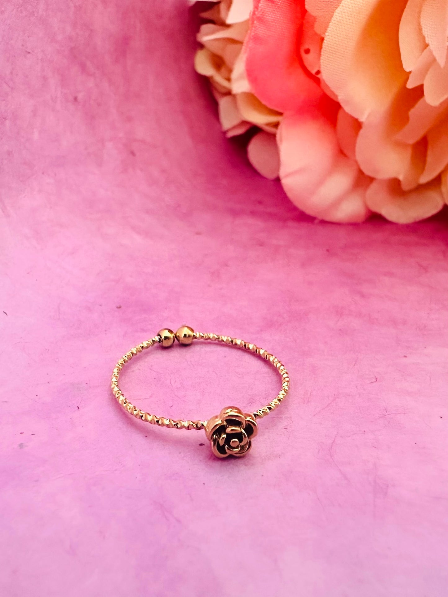 Bague ÉLÉANORE – Bague fine fleur dorée en acier inoxydable-Bague-Camilmari Bijoux-Camilmari Bijoux.