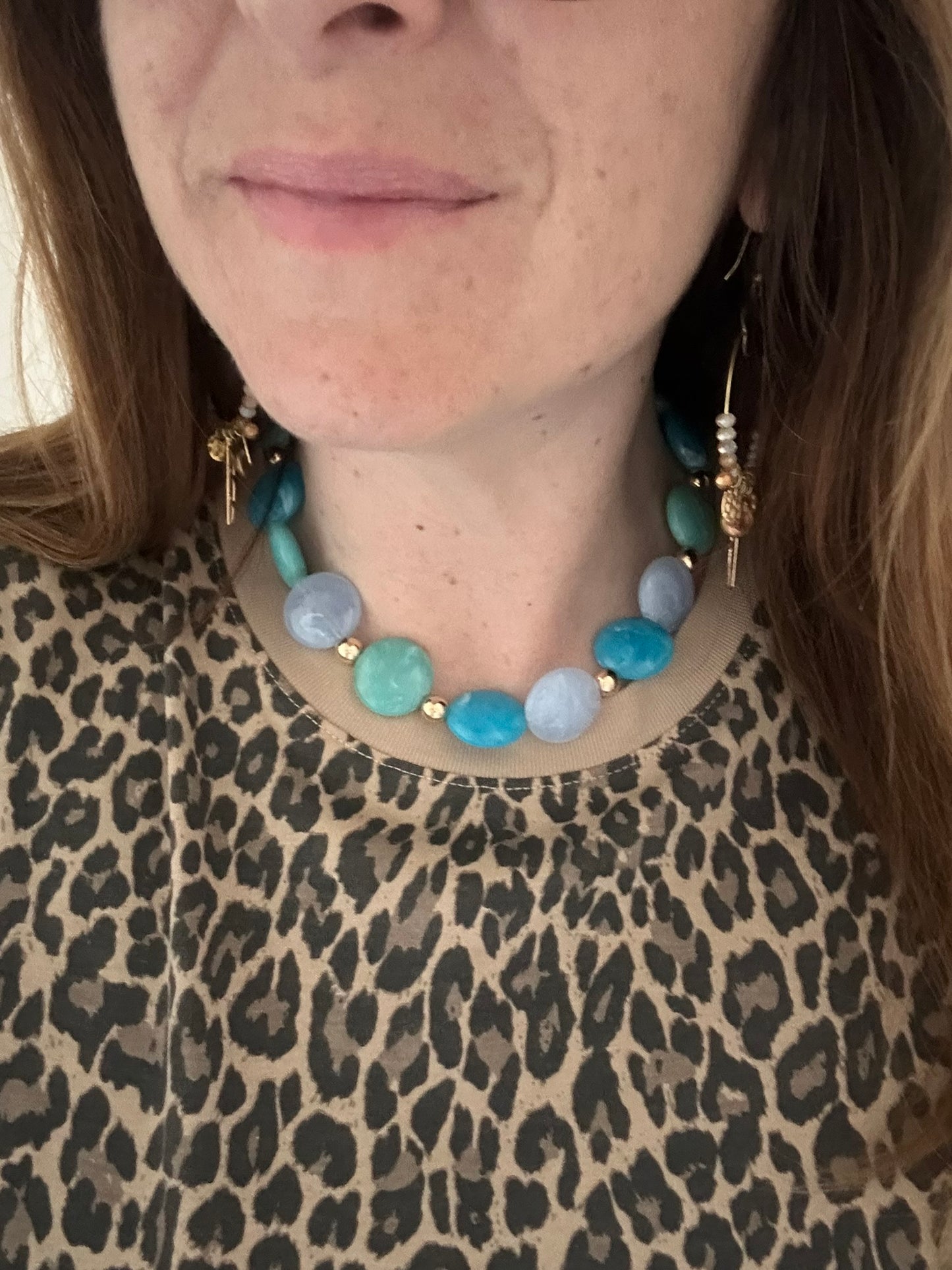 Collier de perles multicolores MARLÈNE – Bijou coloré fait main – Camaïeux de bleu-Colliers-Camilmari Bijoux-Camilmari Bijoux.