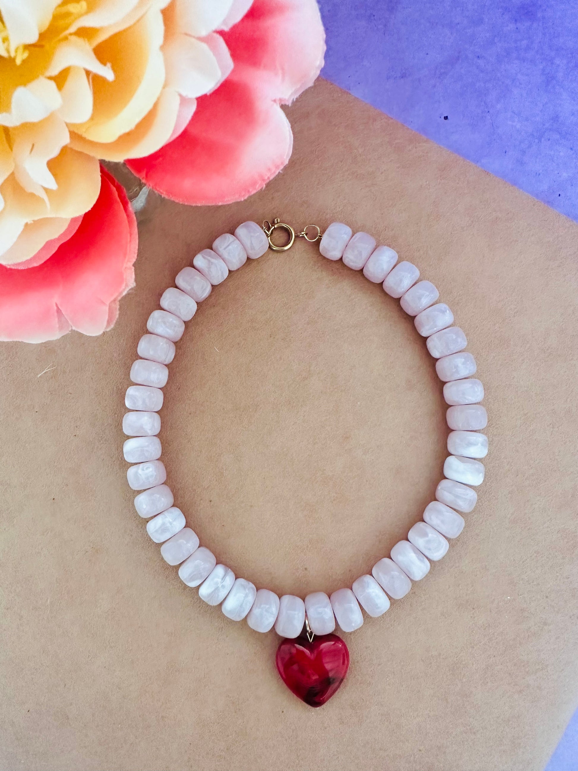 Collier de perles CLAUDIE – Collier cœur coloré fait main - Camilmari Bijoux