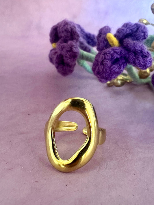 Bague dorée ovale THAÏS en acier inoxydable - Camilmari Bijoux