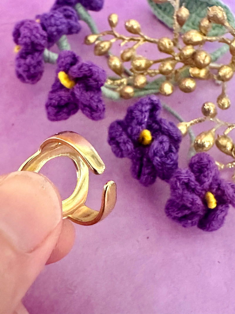 Bague dorée ovale THAÏS en acier inoxydable - Camilmari Bijoux