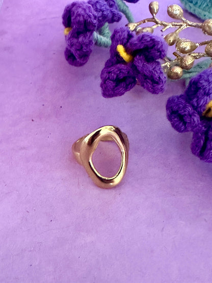 Bague dorée ovale THAÏS en acier inoxydable - Camilmari Bijoux