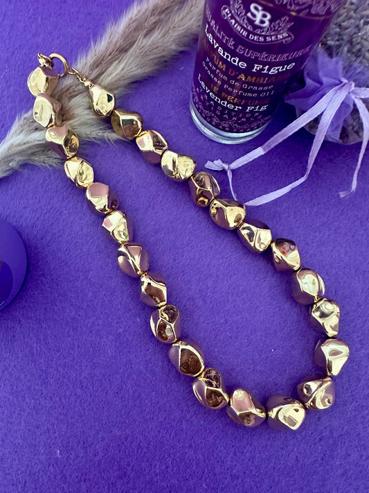 Collier DAPHNÉ de perles torsadées dorées en acrylique brillant - Camilmari Bijoux