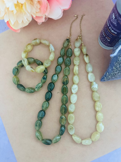 Collier et bracelet fantaisie Carmen assortis beige et vert - Camilmari Bijoux