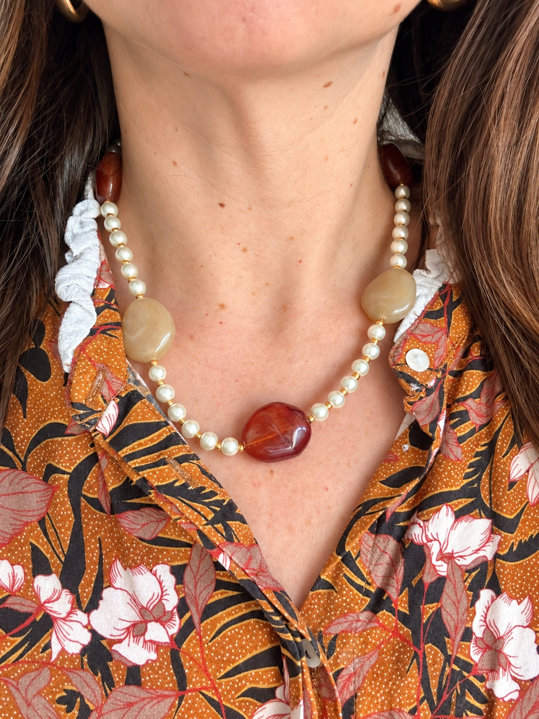 Collier perles blanches fantaisie JEANNETTE, Camilmari Bijoux, vue 1