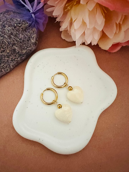 Creoles coeurs colores blanc ecru Claudie - Camilmari Bijoux