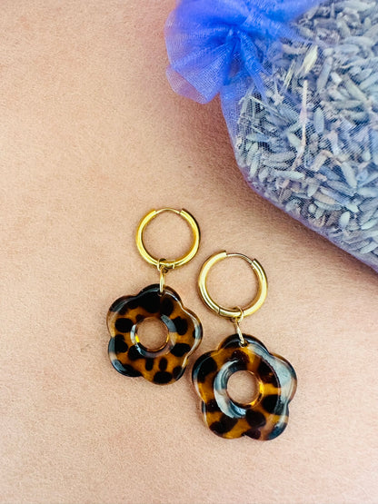  Créoles fleurs ANNA – Boucles d’oreilles motif léopard dorées et élégantes-Boucles d'oreilles-Camilmari Bijoux-Camilmari Bijoux.