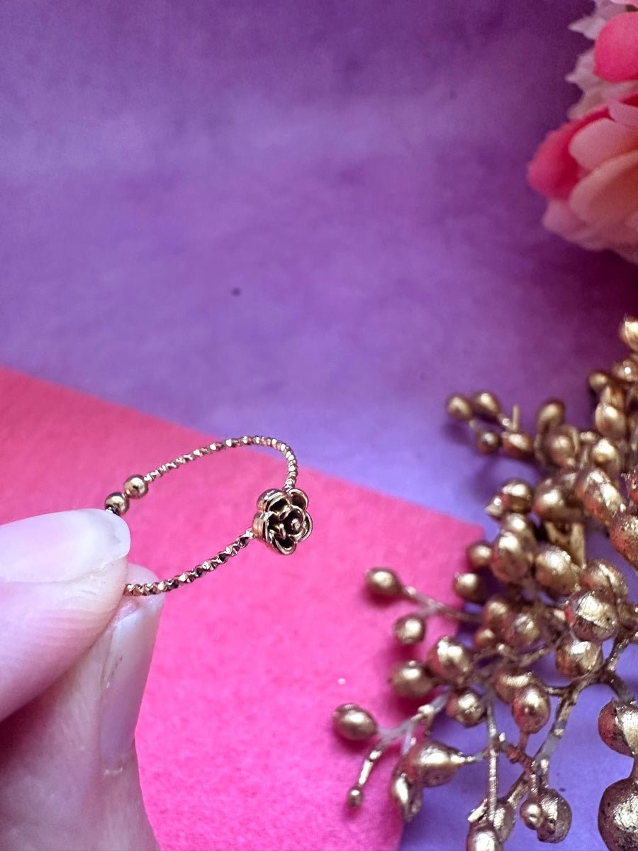 Bague ÉLÉANORE – Bague fine fleur dorée en acier inoxydable - Camilmari Bijoux - 