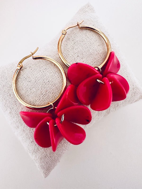 Boucles d oreilles pétales FANNY - Créoles fleurs faites main - Camilmari Bijoux - Créoles dorées inox 30 mm + pétales
