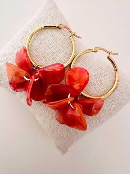 Boucles d oreilles pétales FANNY - Créoles fleurs faites main - Camilmari Bijoux - Créoles dorées inox 30 mm + pétales