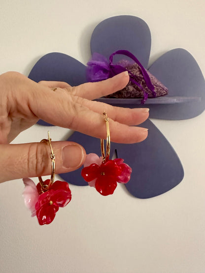 Boucles d'oreilles avec fleurs MALIA - Camilmari Bijoux - Mélange de rose et rouge