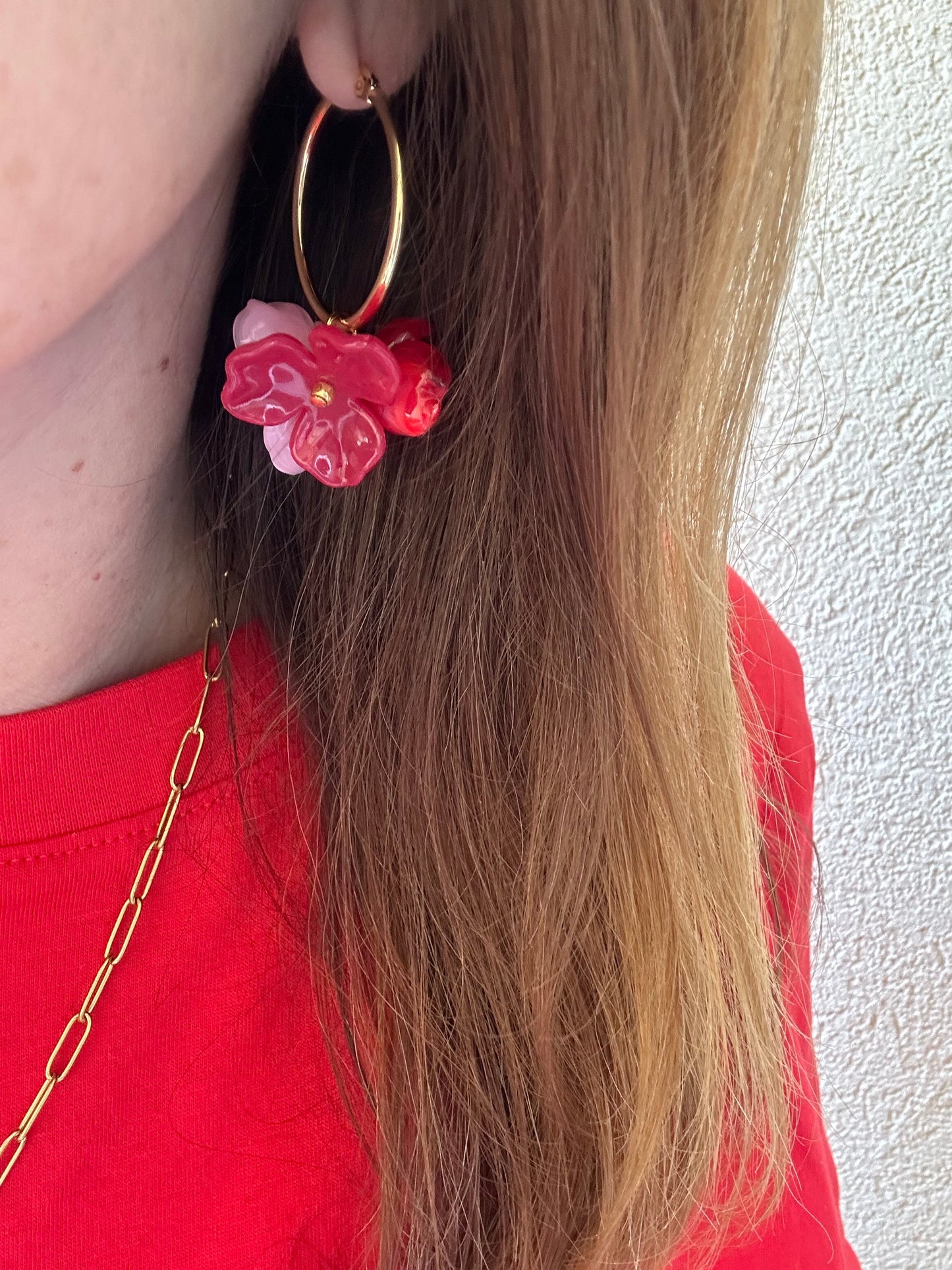 Boucles d'oreilles avec fleurs MALIA - Camilmari Bijoux - Mélange de rose et rouge