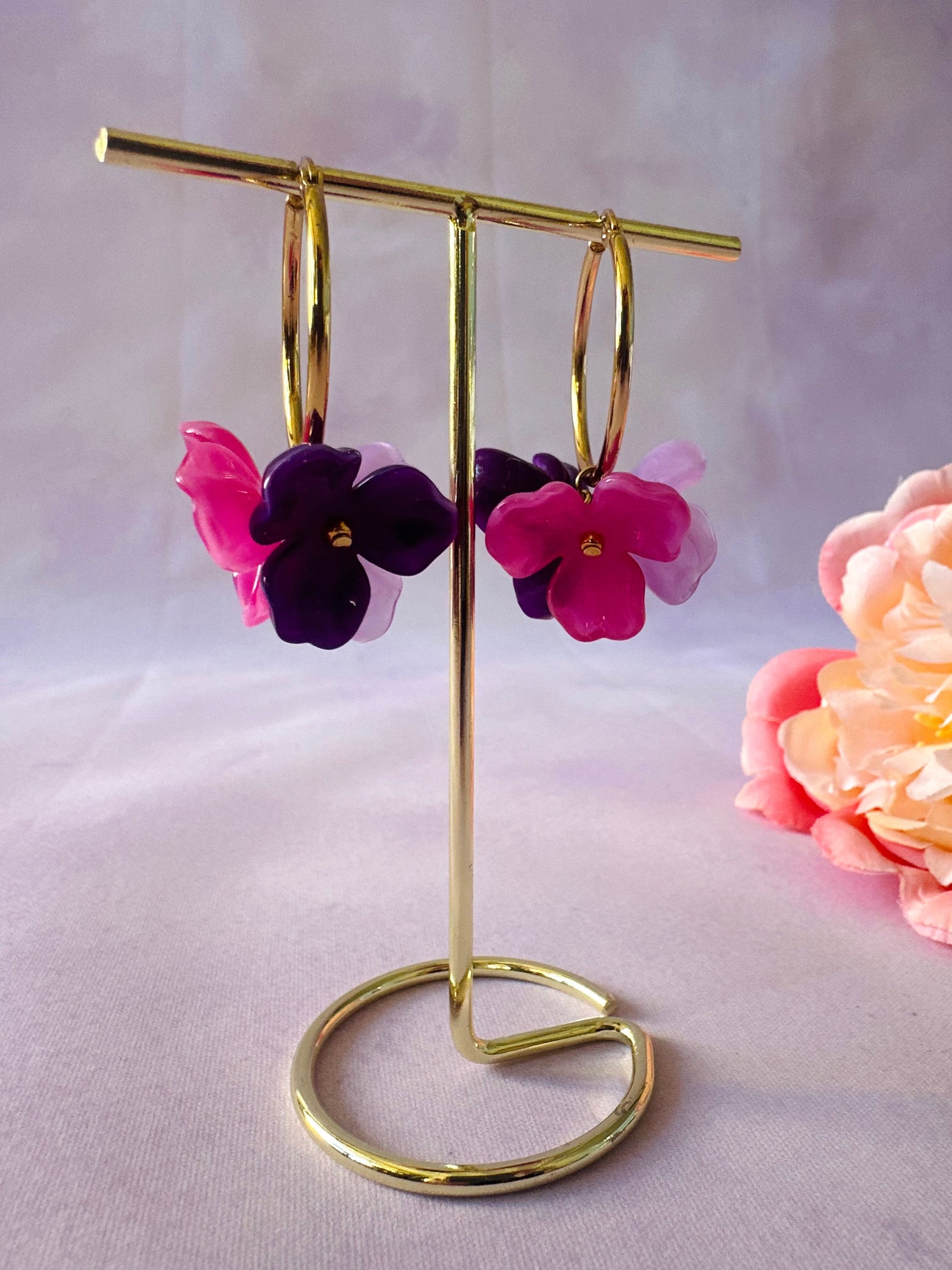 Boucles d'oreilles avec fleurs MALIA - Camilmari Bijoux - Mélange de rose et rouge
