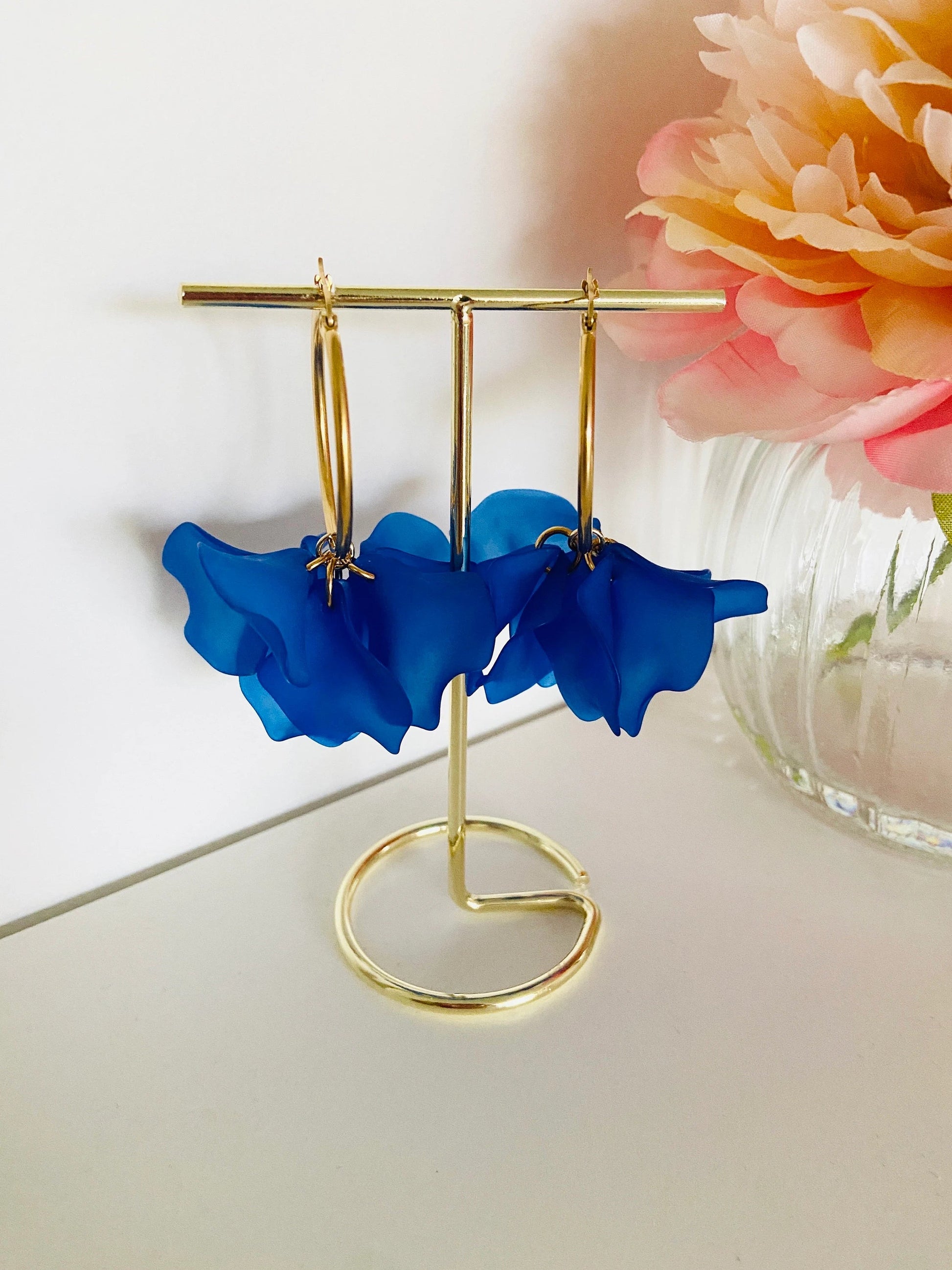 Boucles d'oreilles CHARLIE - Camilmari Bijoux - Créoles dorées 35 mm + pétales