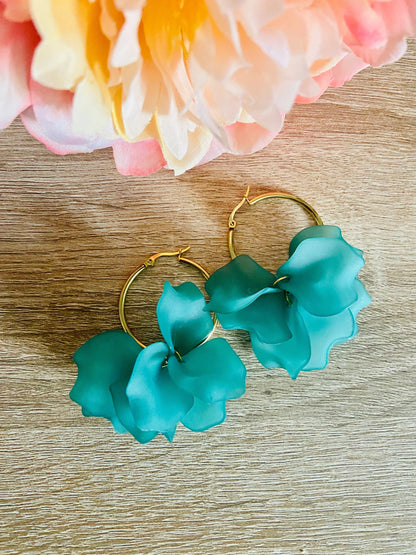 Boucles d'oreilles CHARLIE - Camilmari Bijoux - Créoles dorées 35 mm + pétales