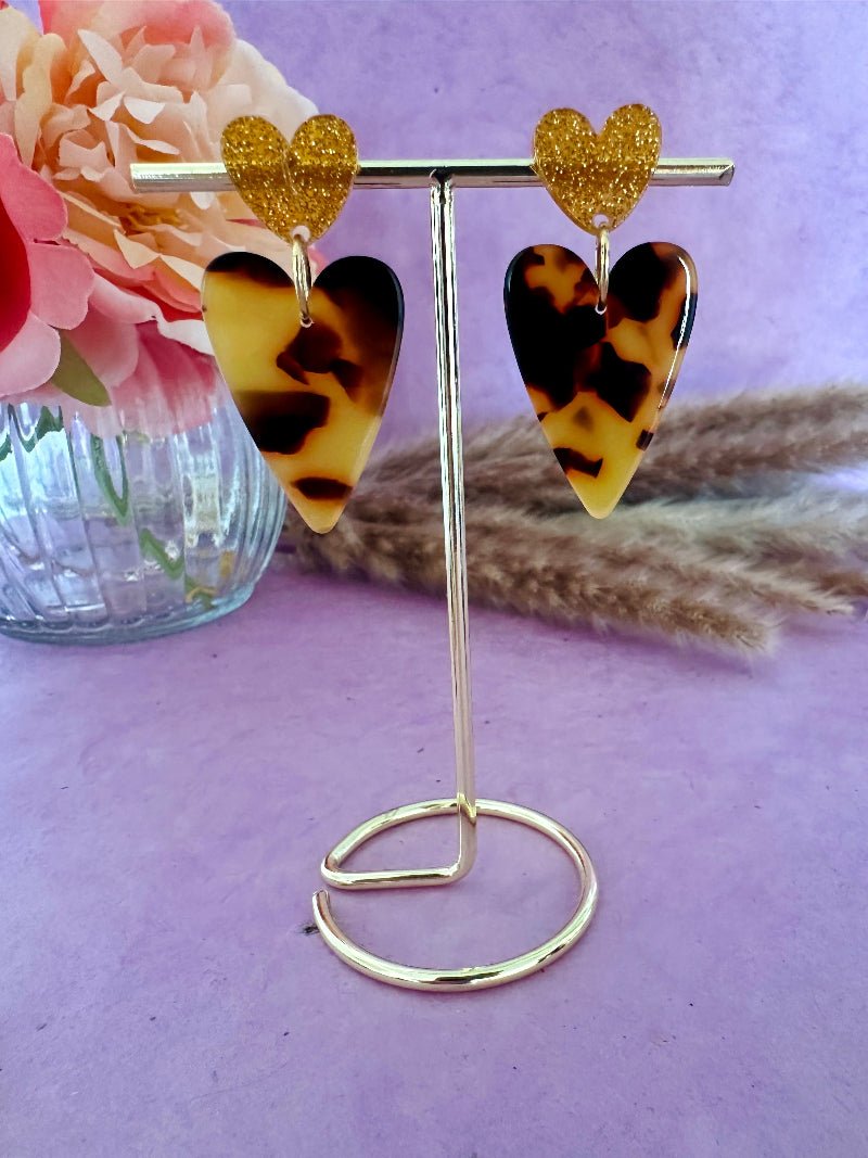 Boucles d’oreilles coeurs LOVEA - Camilmari Bijoux - Doré pailleté et écaille léopard