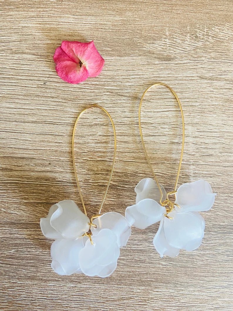 Boucles d’oreilles EVA – Dormeuses élégantes à pétales colorés - Camilmari Bijoux - Argentées +pétales