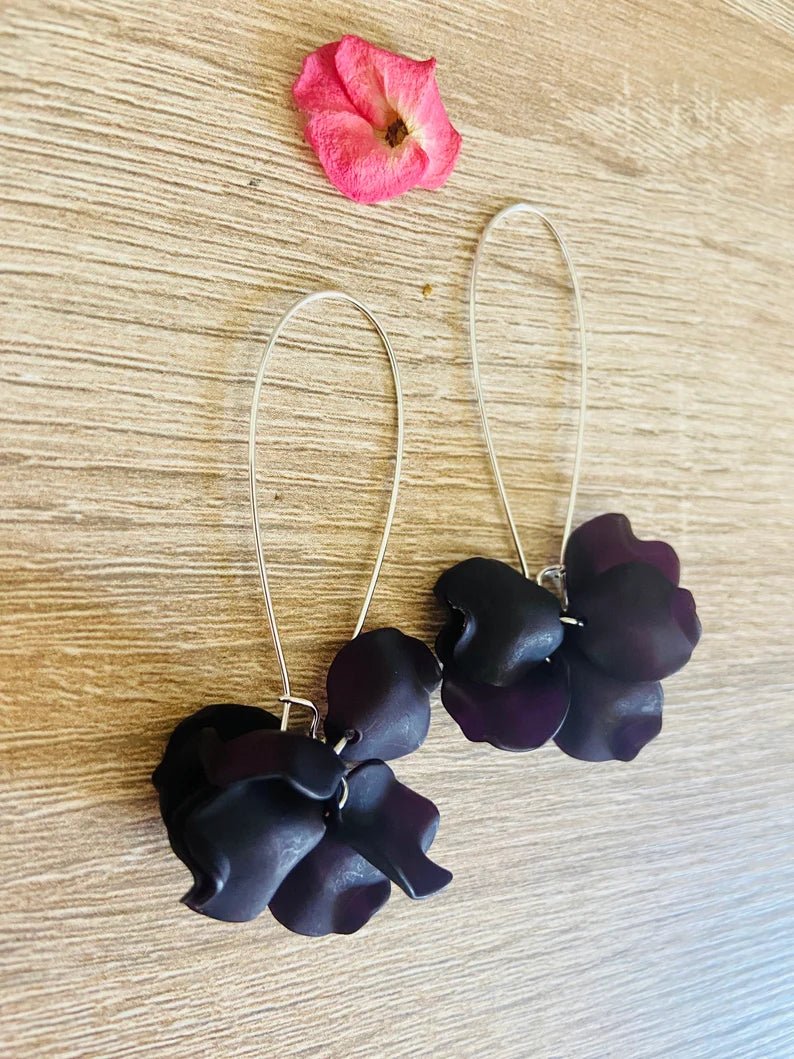 Boucles d’oreilles EVA – Dormeuses élégantes à pétales colorés - Camilmari Bijoux - Argentées +pétales