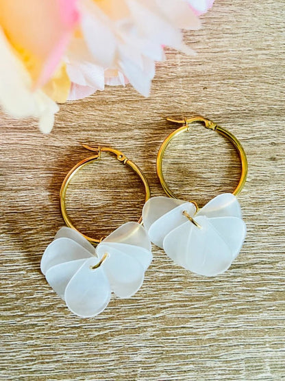 Boucles d’oreilles FANNETTE - Camilmari Bijoux - Créoles dorées 30 mm + pétales