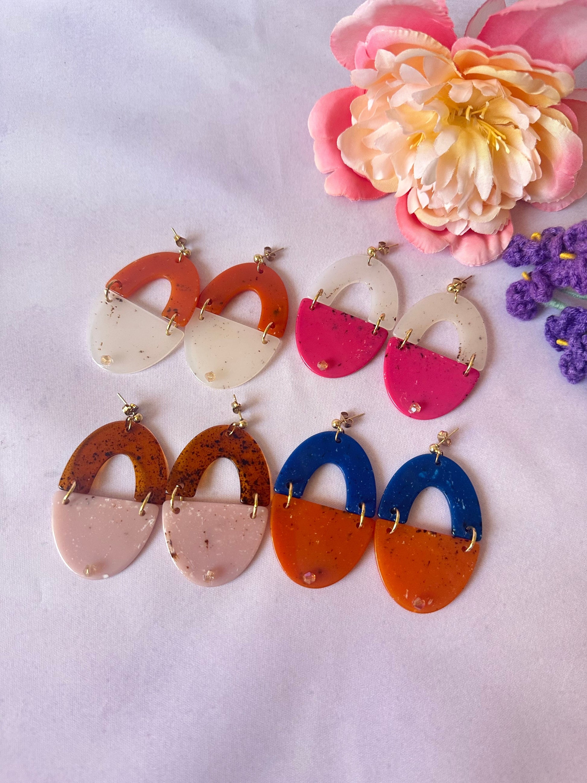 Boucles d'oreilles fantaisie colorées DOLCE VITA - Camilmari Bijoux - Rose pâle et brun ambré