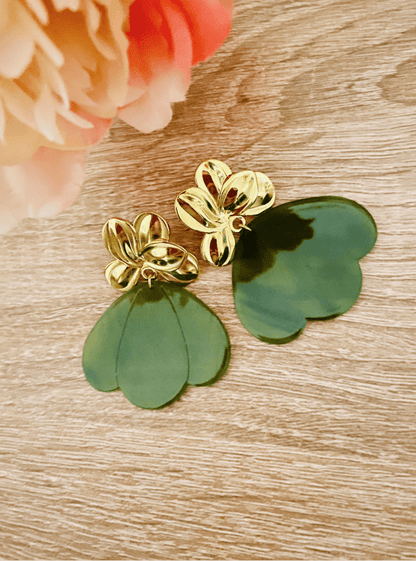 Boucles d’oreilles fantaisie GLORY – Glamour et élégance - Camilmari Bijoux - Clou d'oreille feuillage 24 x 30 mm