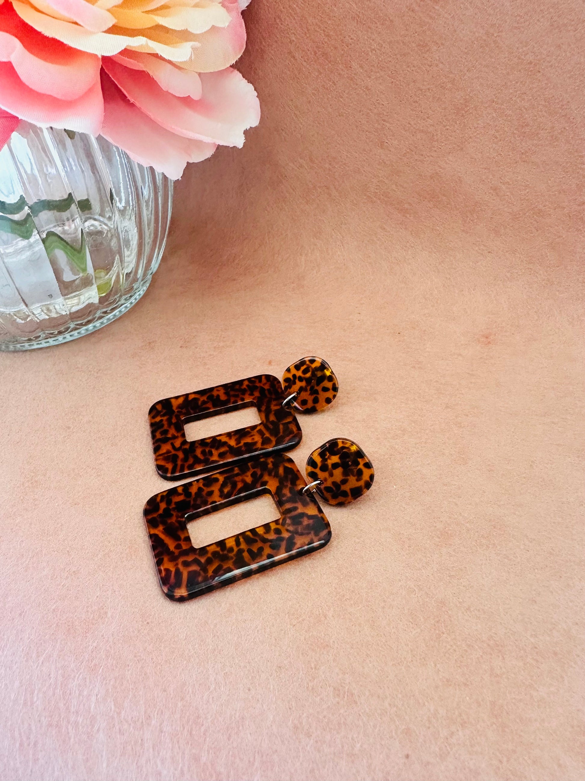 Boucles d’oreilles fantaisie MÉLINA – Boucles pendantes vintage faites main - Camilmari Bijoux - Marron tacheté noir