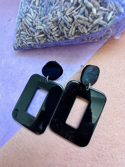 Boucles d’oreilles fantaisie MÉLINA – Boucles pendantes vintage faites main - Camilmari Bijoux - Noir