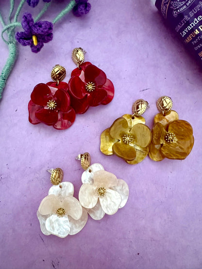 Boucles d'oreilles grosses fleurs ADÉLIE - Camilmari Bijoux - Ecru marbré