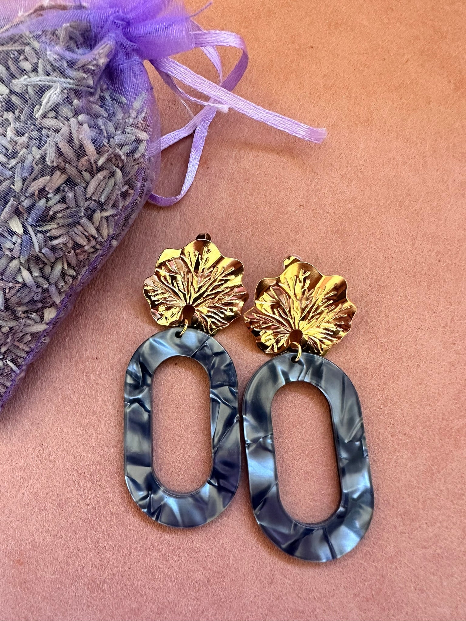 Boucles d’oreilles ISAURE – Fantaisie élégantes géométriques ovales - Camilmari Bijoux - Noir