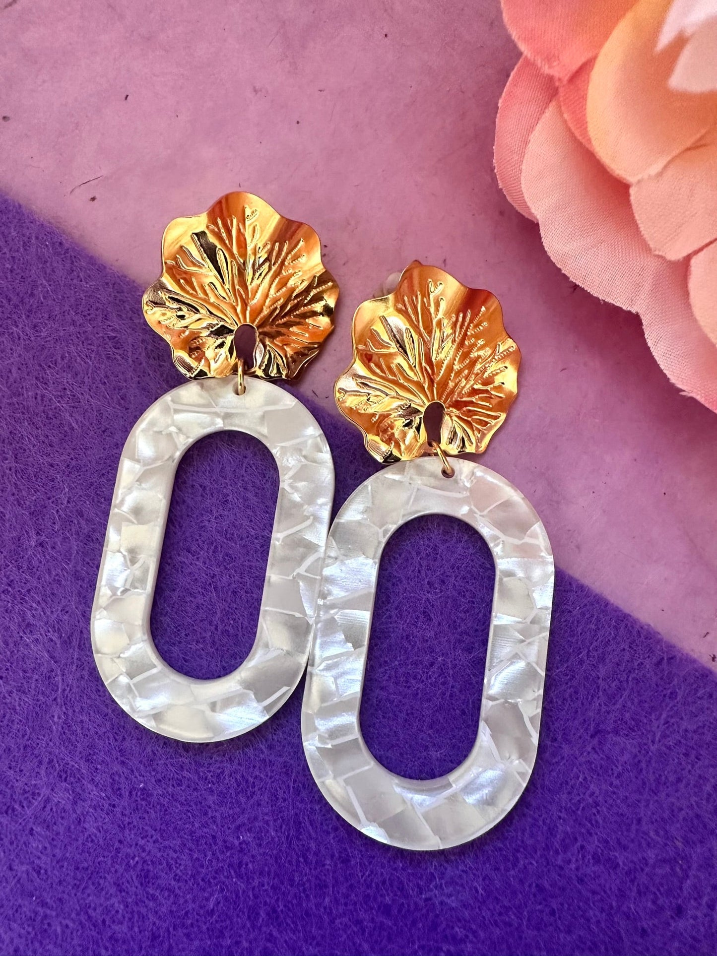 Boucles d’oreilles ISAURE – Fantaisie élégantes géométriques ovales - Camilmari Bijoux - Blanc