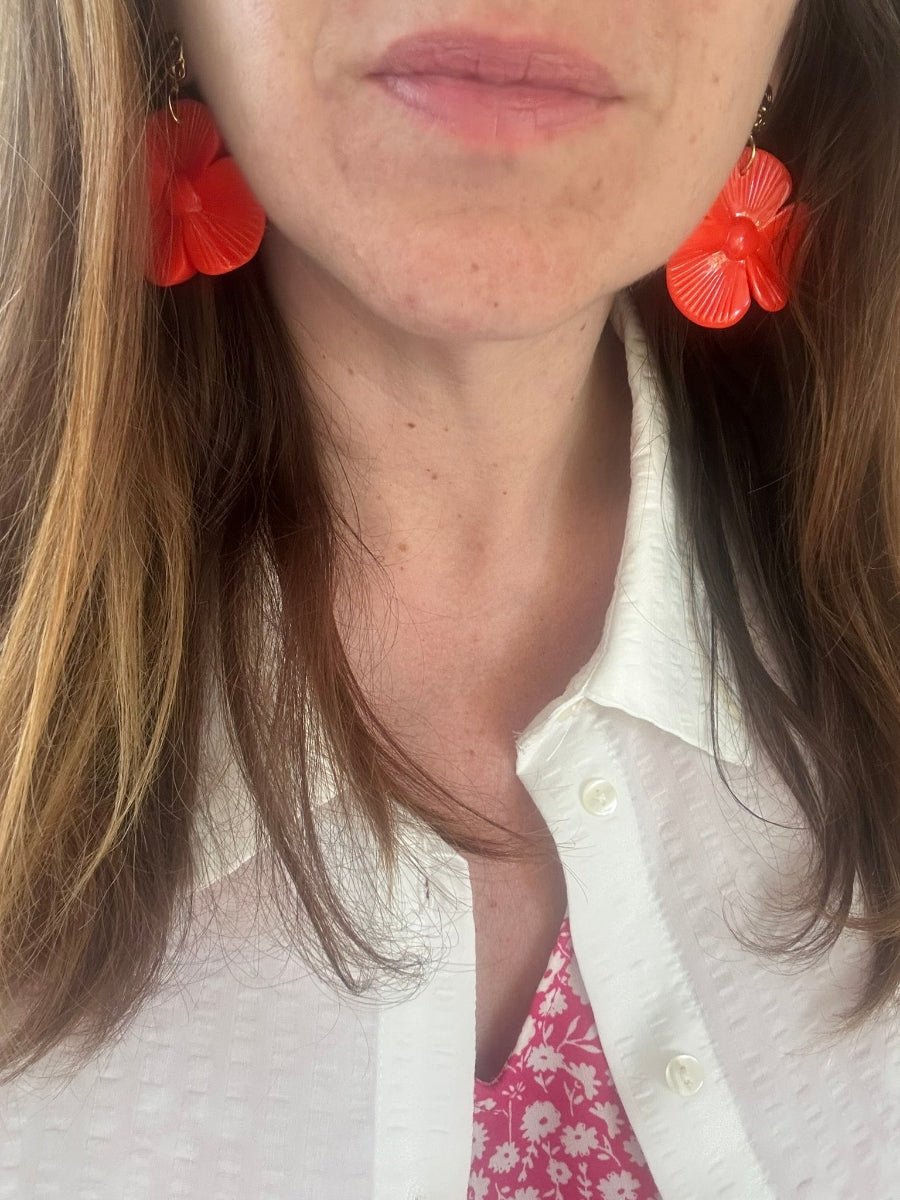 Boucles d’oreilles MARGOT – Grosses fleurs vintage et colorées assemblage main - Camilmari Bijoux - Rouge corail