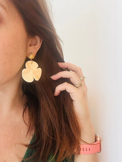 Boucles d’oreilles MARGOT – Grosses fleurs vintage et colorées assemblage main - Camilmari Bijoux - Bleu turquoise