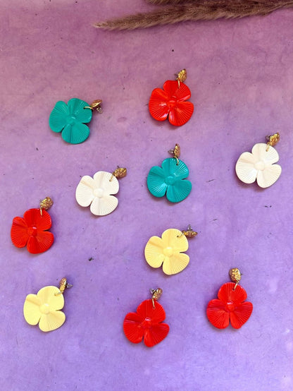 Boucles d’oreilles MARGOT – Grosses fleurs vintage et colorées assemblage main - Camilmari Bijoux - Rouge corail