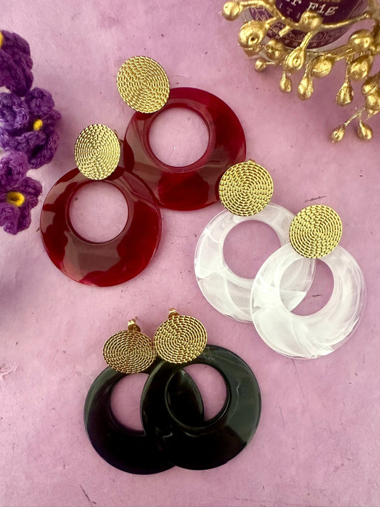 Boucles d’oreilles NOA – Maxi boucles d’oreilles pendantes et légères - Camilmari Bijoux - Blanc translucide