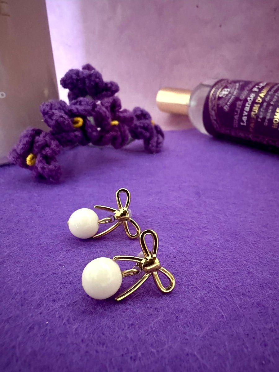 Boucles d'oreilles nœuds et perles ALICE - Camilmari Bijoux - Écru