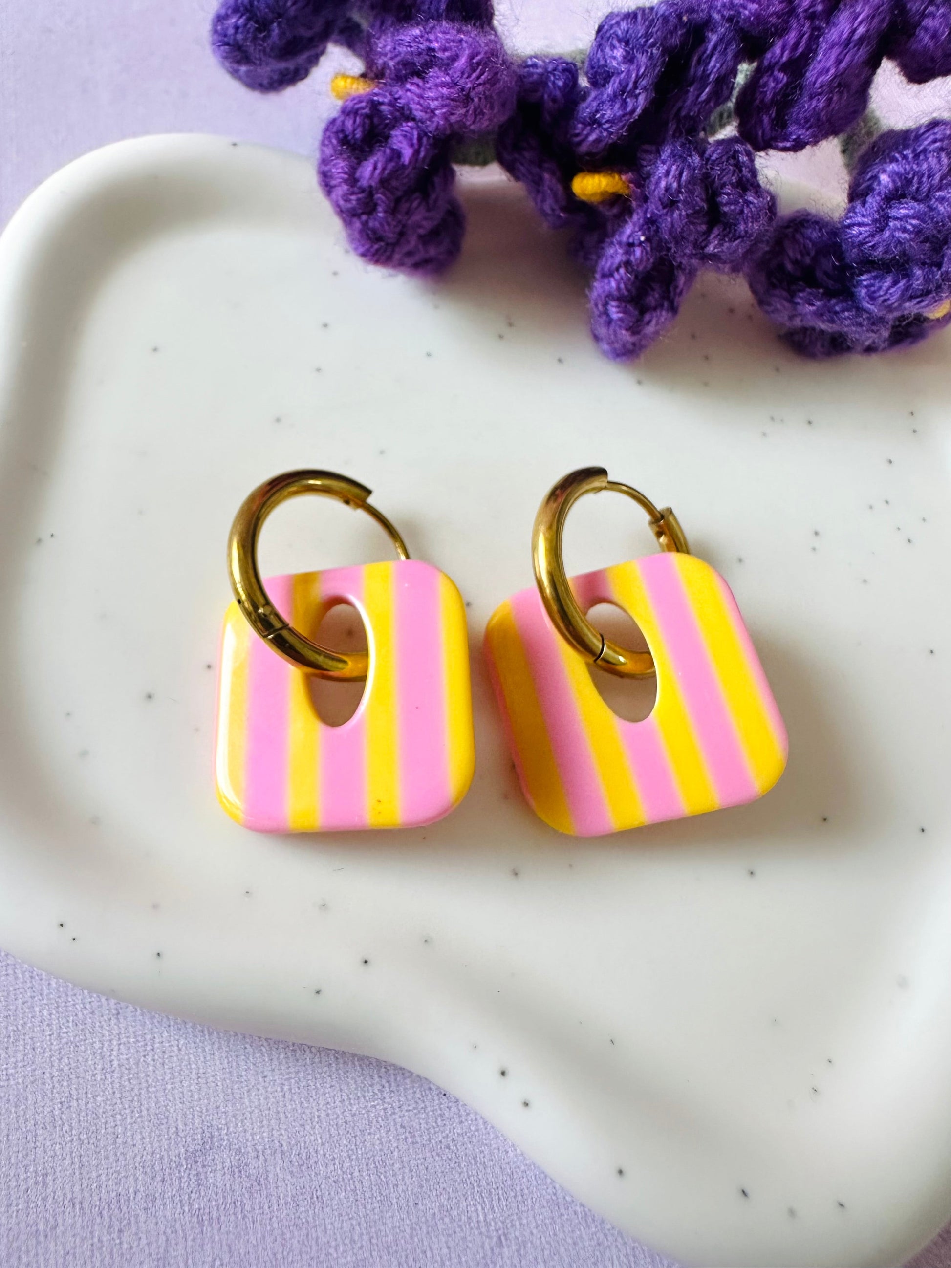 Boucles d'oreilles pampilles colorées GIGI - Camilmari Bijoux - Créoles dorées + une paire de pampilles
