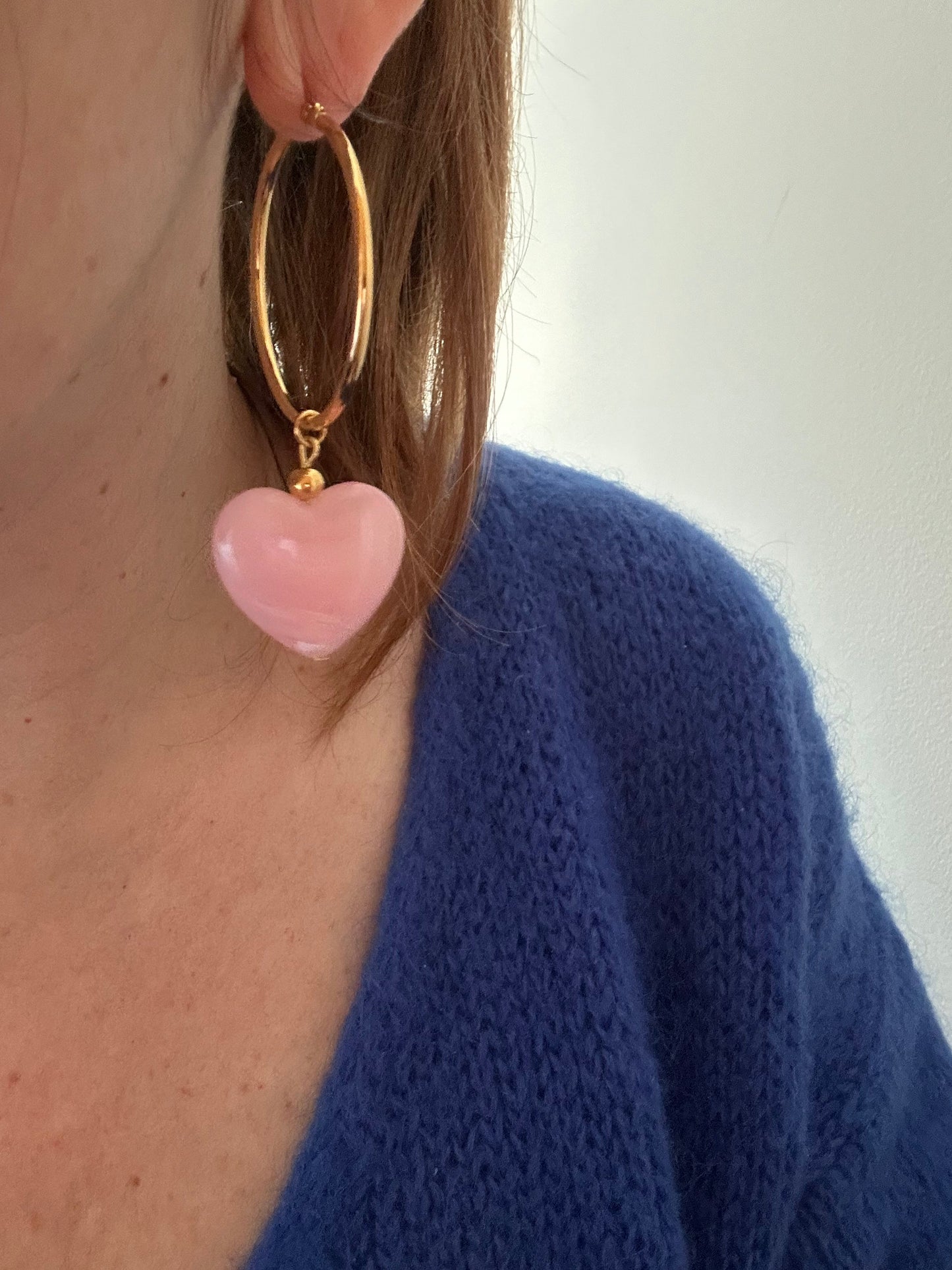 Boucles d'oreilles pampilles gros coeurs MAÏA - Camilmari Bijoux - Rose pâle marbré