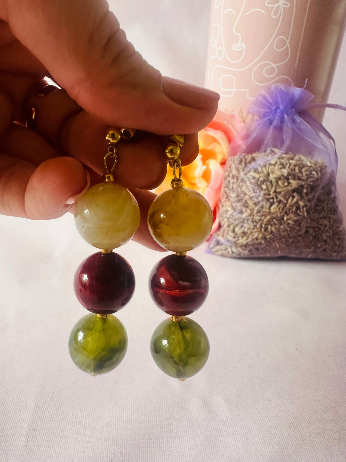 Boucles d'oreilles perles pendantes SIMONE - Camilmari Bijoux - Bordeaux & Olive