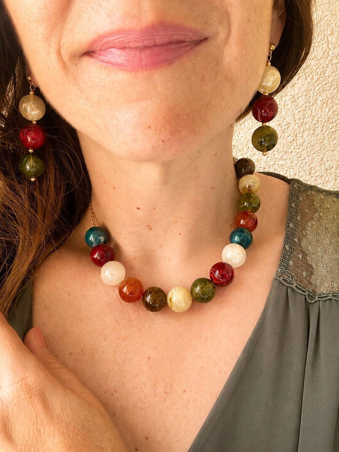 Boucles d'oreilles perles pendantes SIMONE - Camilmari Bijoux - Bordeaux & Olive