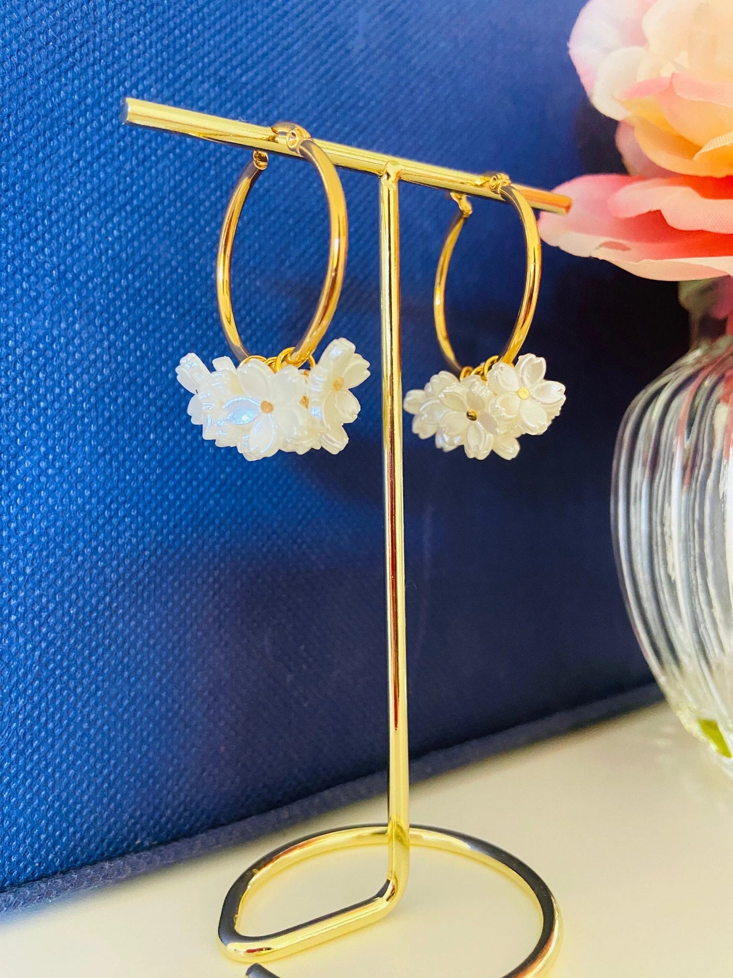 Boucles d’oreilles SAKURA - Camilmari Bijoux - Créoles 30 mm fleuries