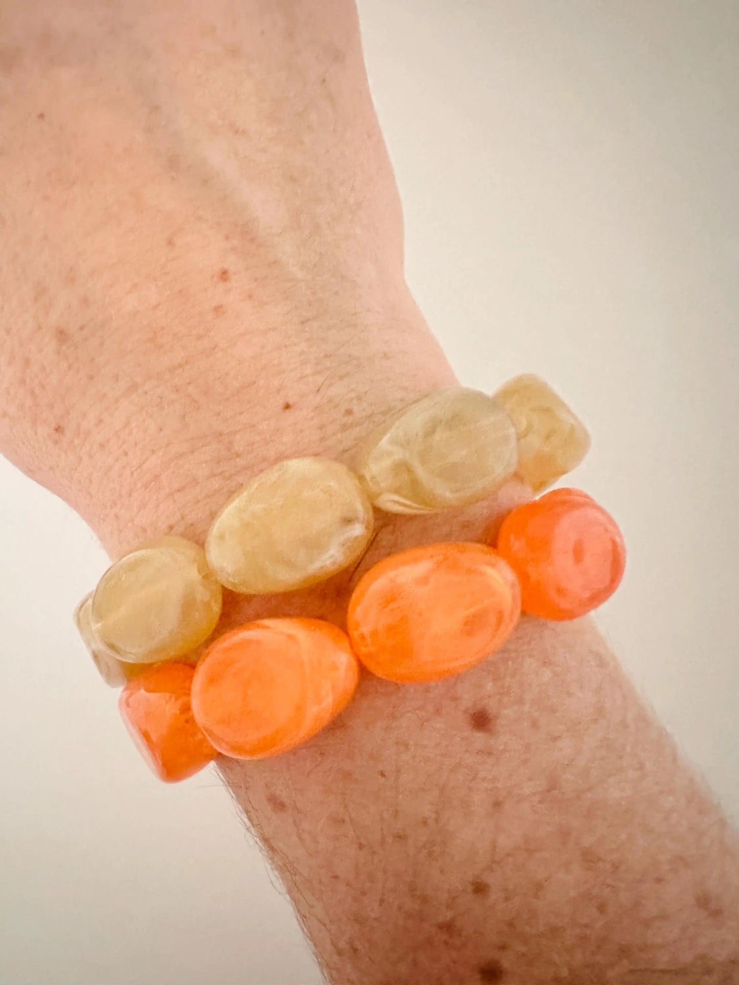 Bracelet CARMEN – Bracelet de perles fantaisie coloré fait main, plusieurs coloris - Camilmari Bijoux - Orange