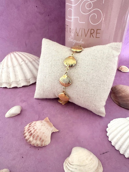 Bracelet NÉRÉIDE – chaîne de coquillages dorés en acier inoxydable - Camilmari Bijoux - 