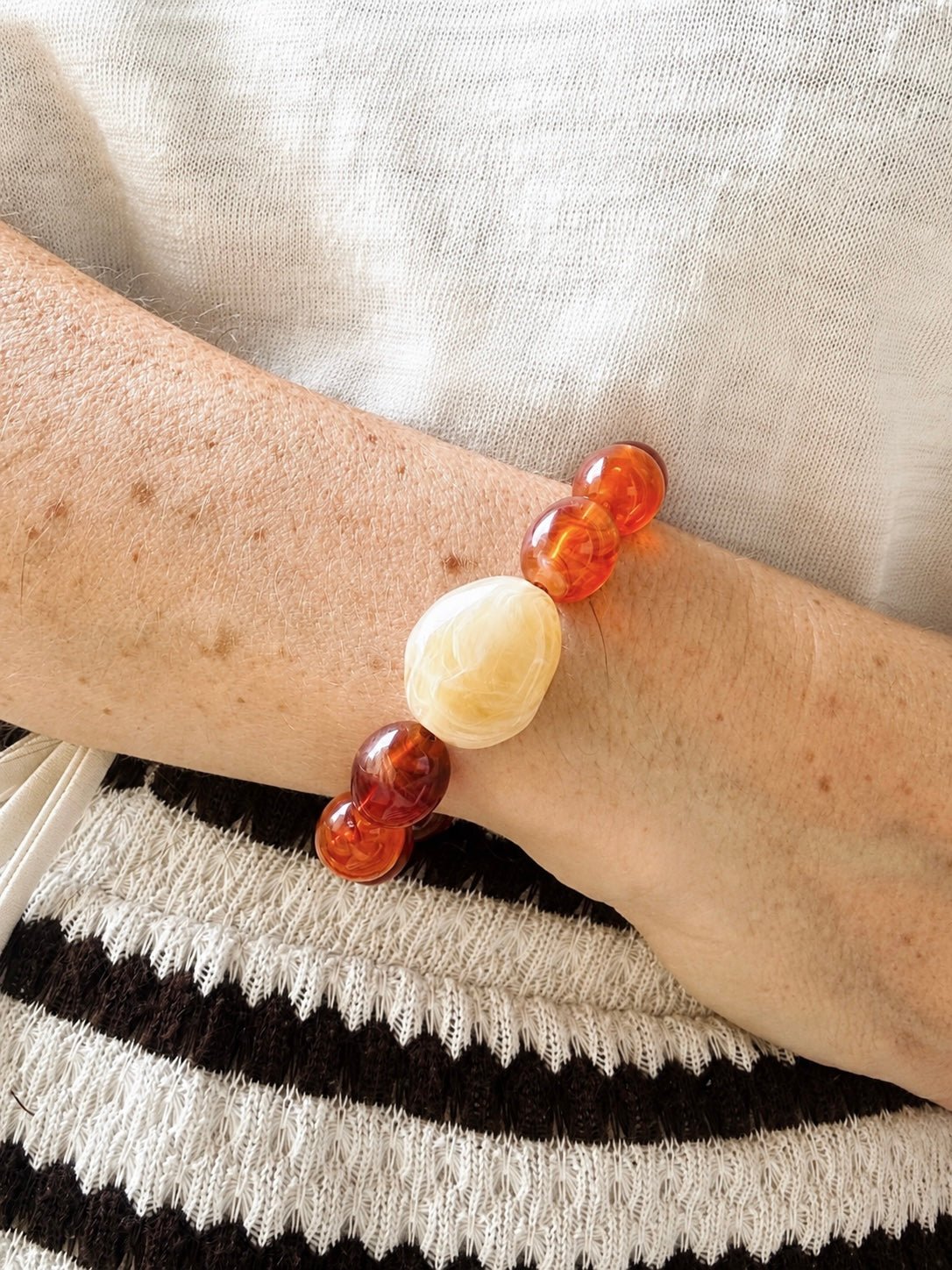 Bracelet perles fantaisie APOLLINE - Camilmari Bijoux - Ambre & Sable