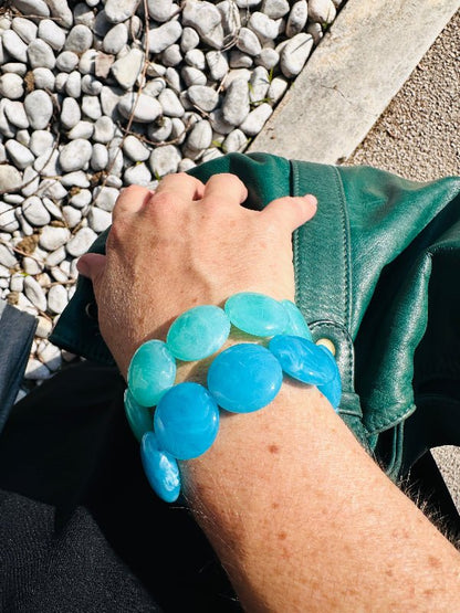 Bracelet SIENNA - Bracelet coloré élastique en perles plates fait main - Camilmari Bijoux - Rose fuchsia diamètre 16 cm