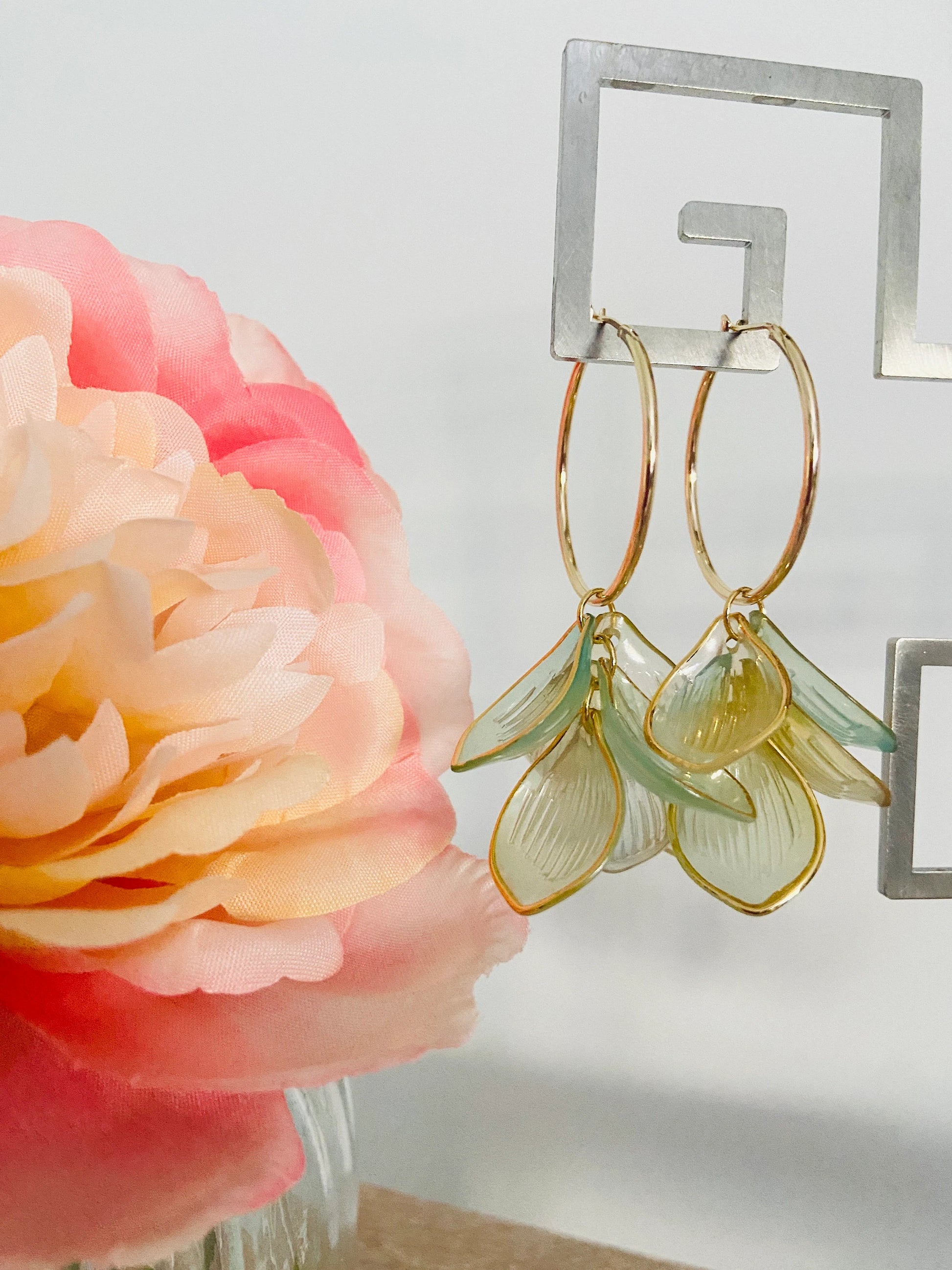  Boucles d’oreilles CELESTE – créoles fantaisie à pétales légères-Boucles d'oreilles-Camilmari Bijoux-Camilmari Bijoux.